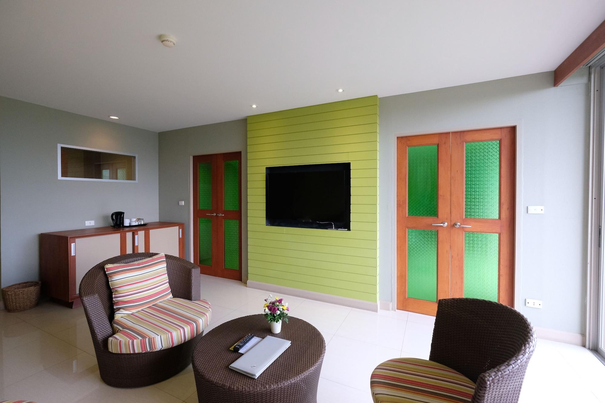 Long Beach Cha-Am Hotel Экстерьер фото