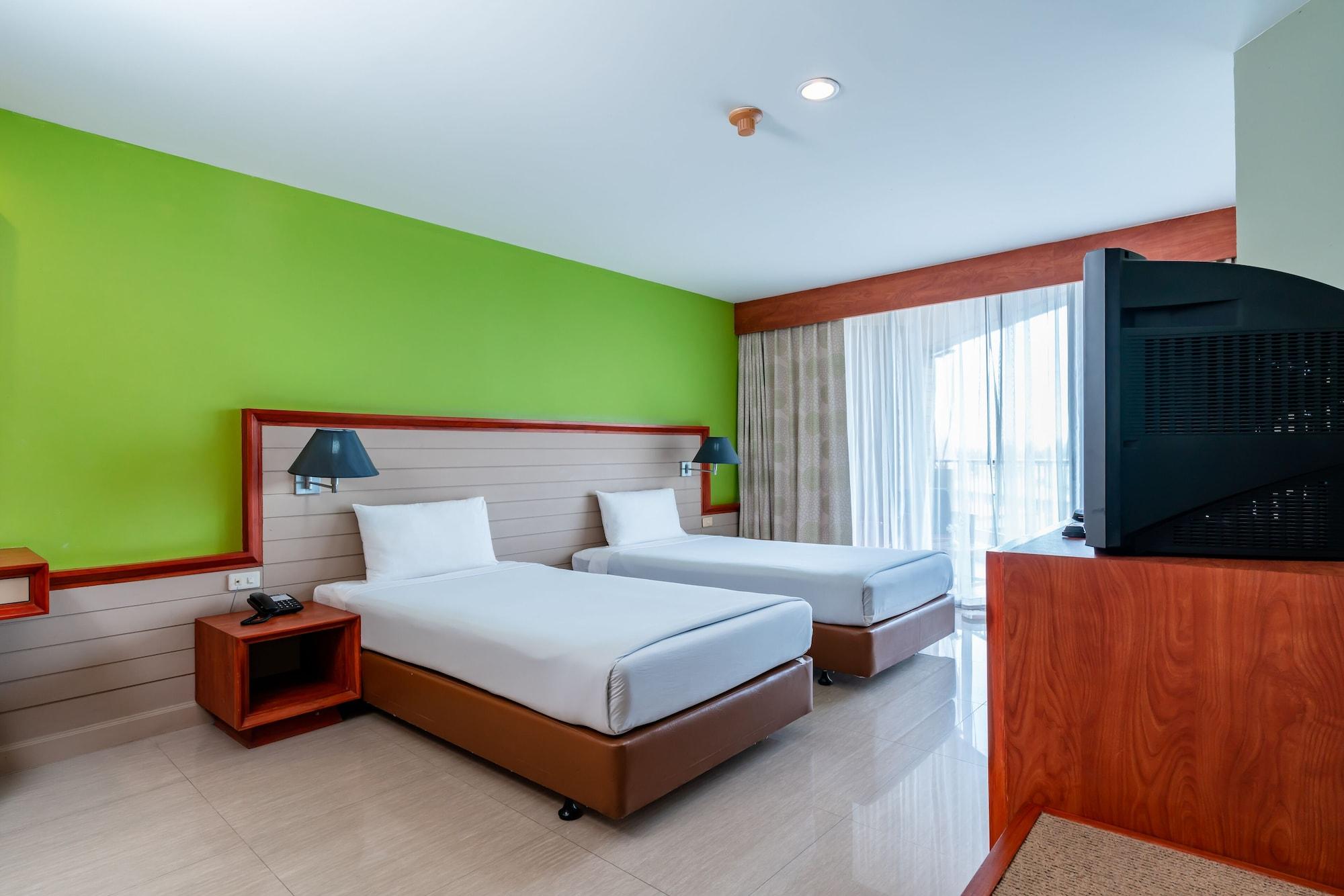 Long Beach Cha-Am Hotel Экстерьер фото