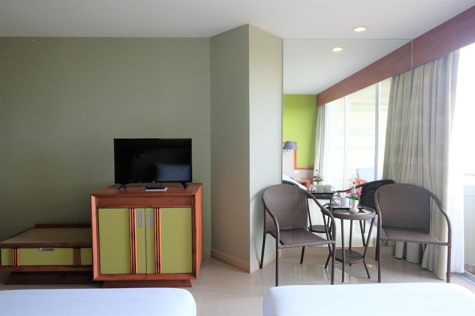 Long Beach Cha-Am Hotel Экстерьер фото